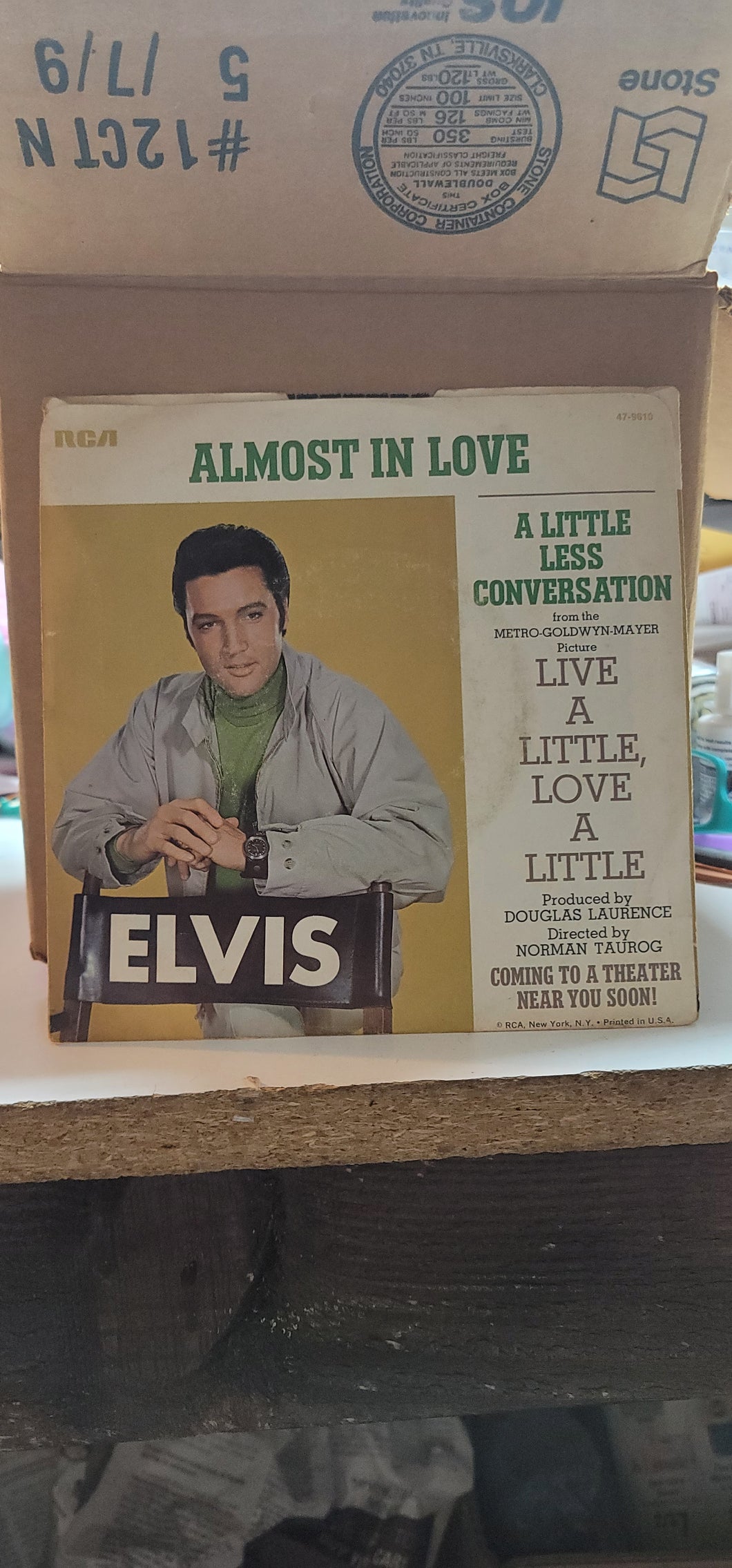 ELVIS PRESLEY: Almost In Love / Little Less Conversation US RCA 47-9610 45 NM PS